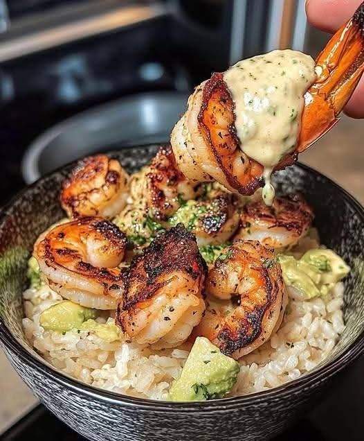 Spicy Shrimp and Avocado Rice Bowl – Best Recipes